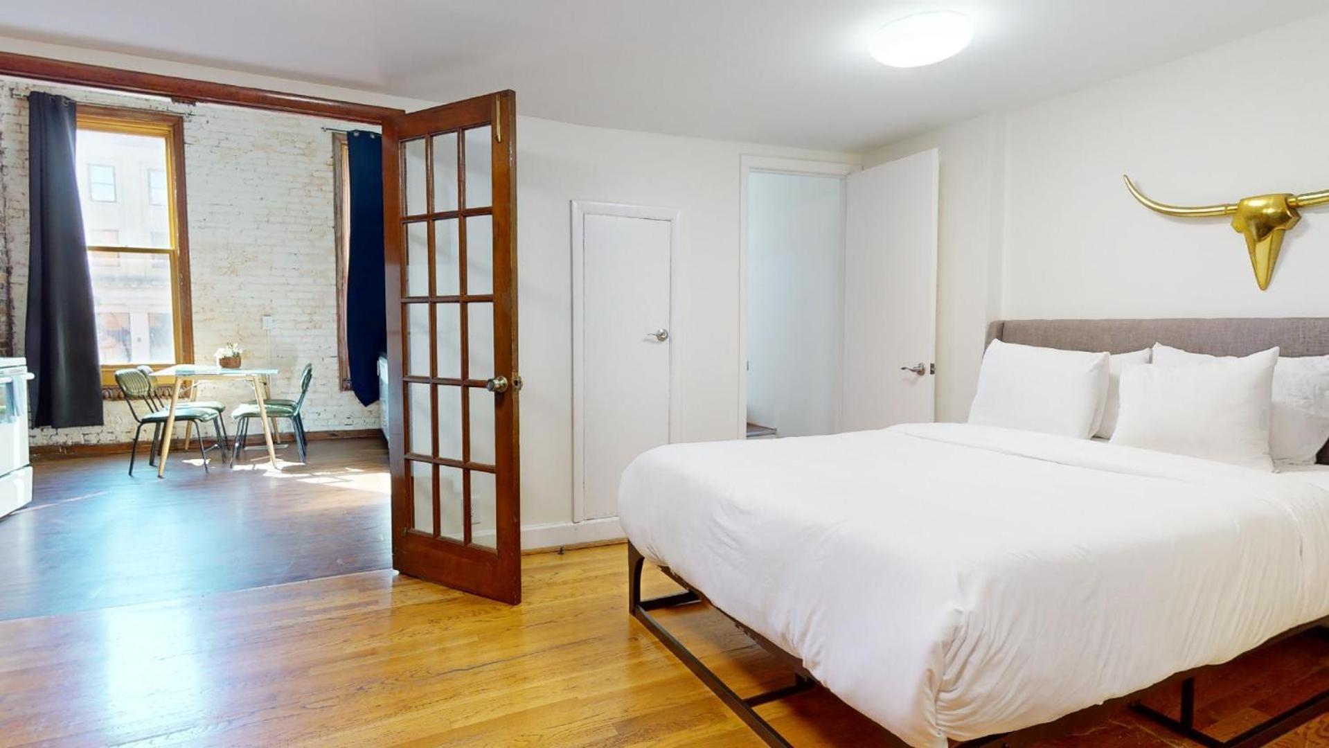 The Lofts At 107 *