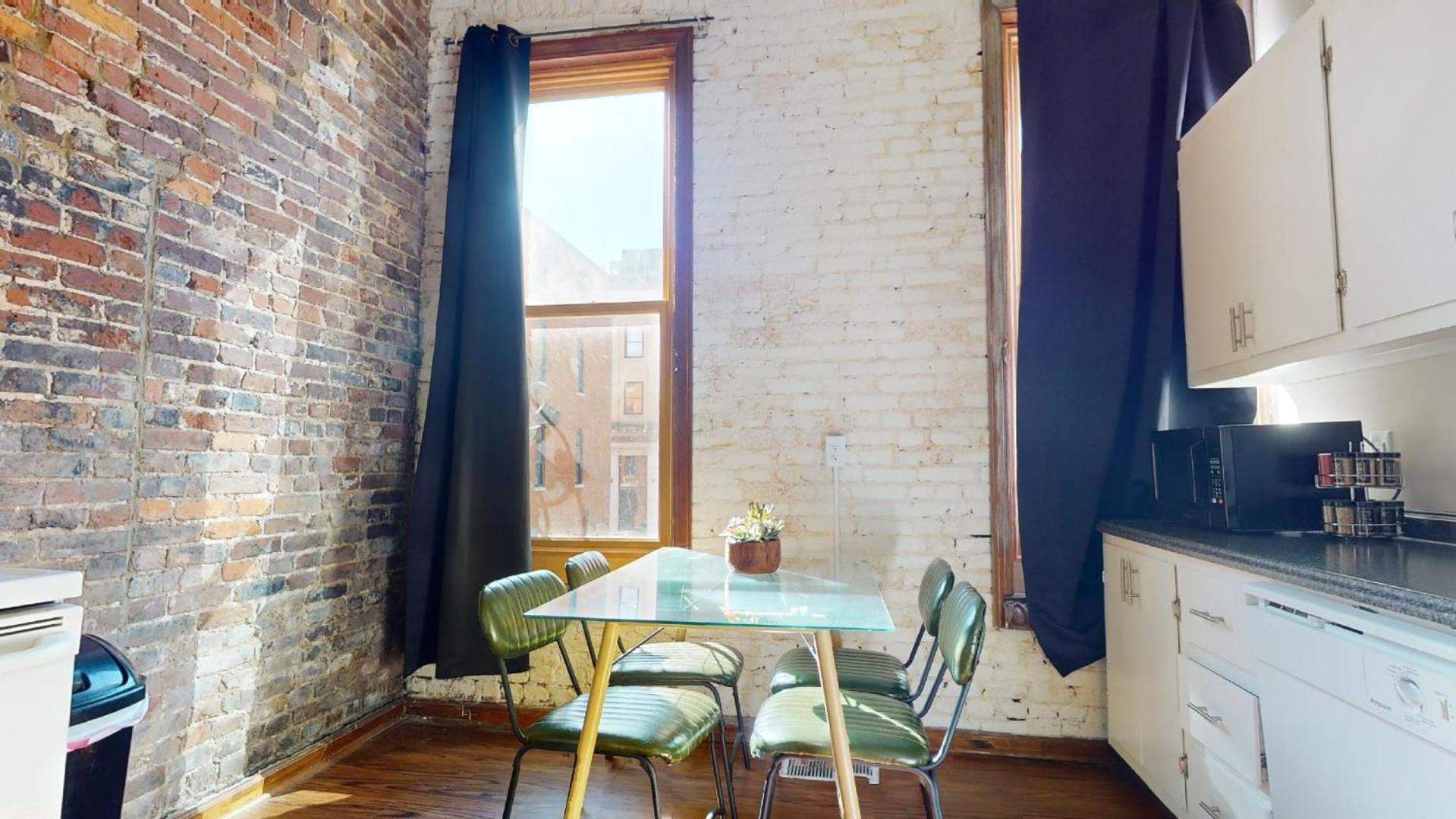 The Lofts At 107 Apart-hotel *