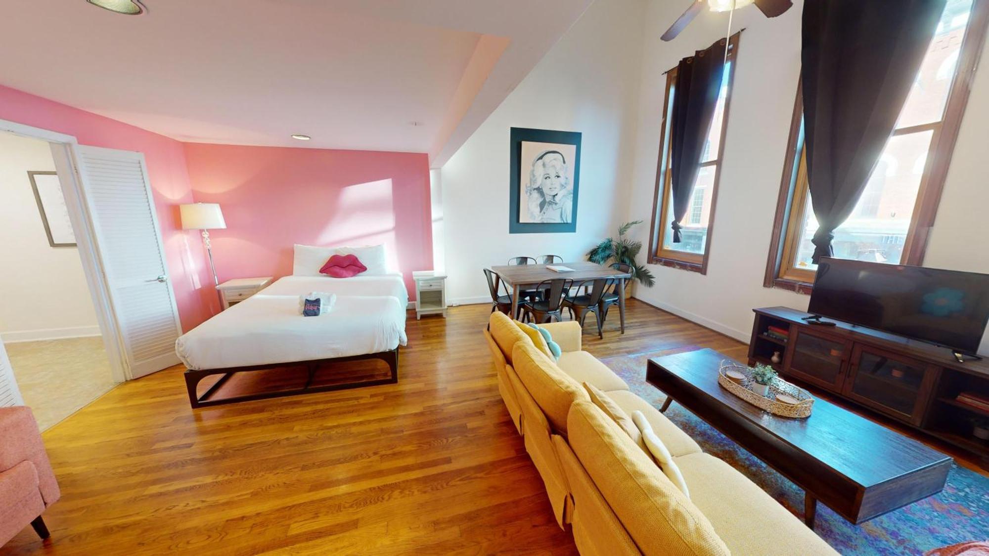 The Lofts At 107