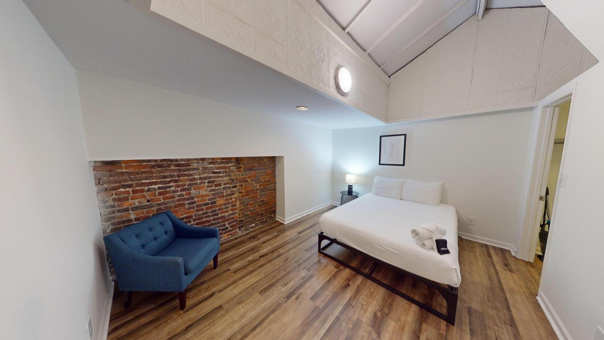 The Lofts At 107