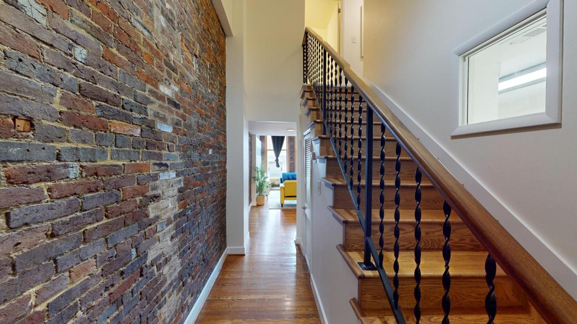 The Lofts At 107 Apart-hotel *