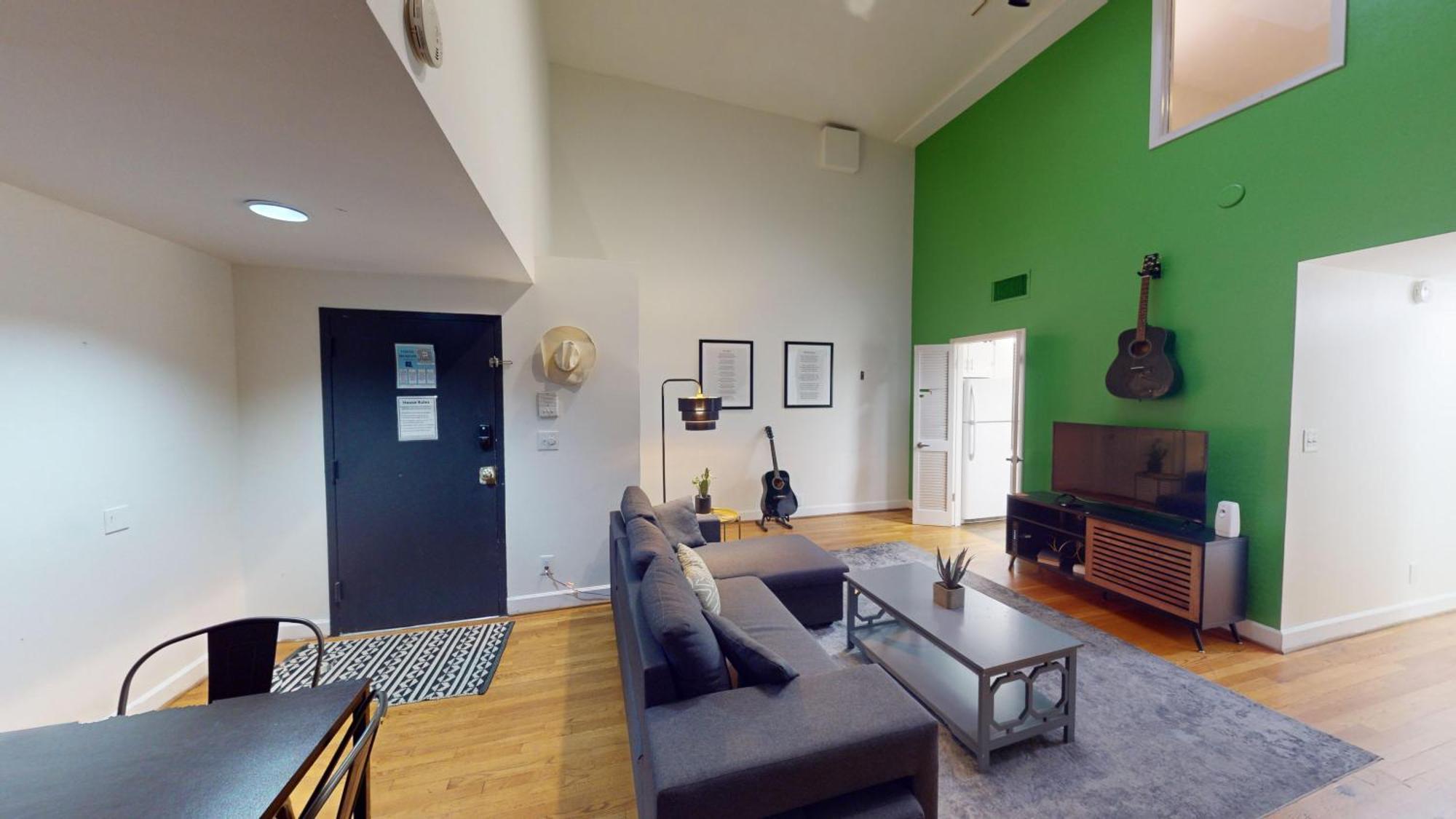 The Lofts At 107 Apart-hotel *