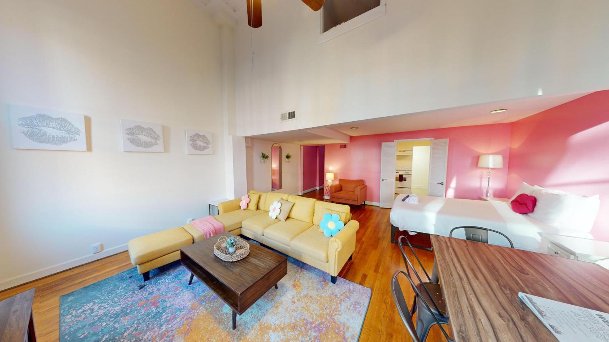 Apart-hotel The Lofts At 107 *