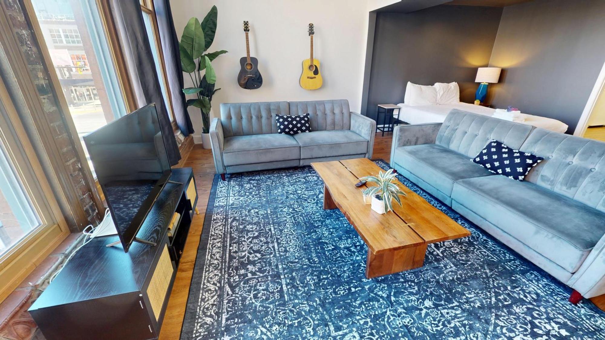 The Lofts At 107 Apart-hotel *